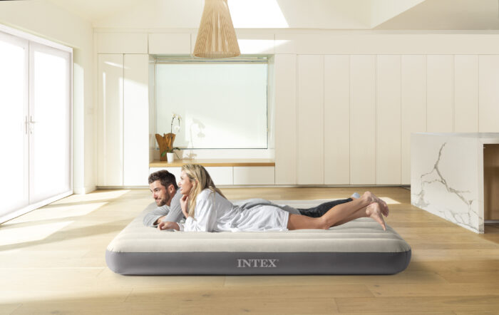 Matelas gonflable INTEX